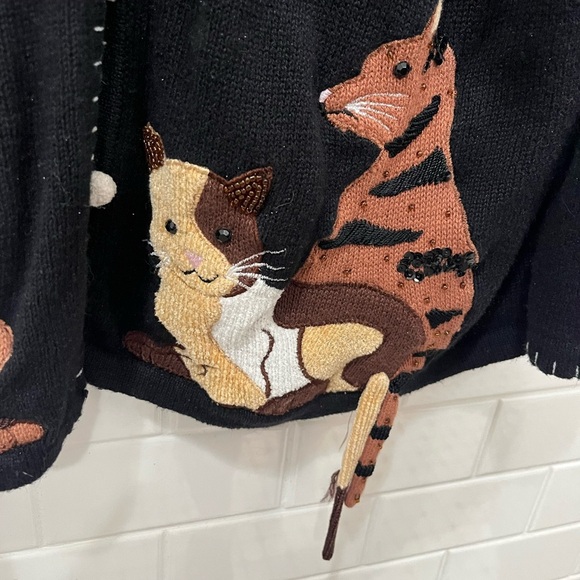 The Quacker Factory Woman's 1XL Button Down Cardigan Sweater CATS Black Cream - Picture 4 of 11